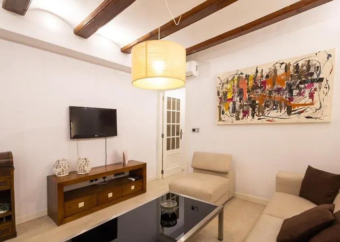 Florit Flats - The Old Town Apartment